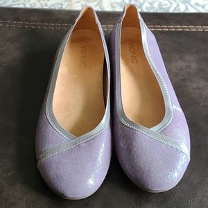 Vionic women's flats